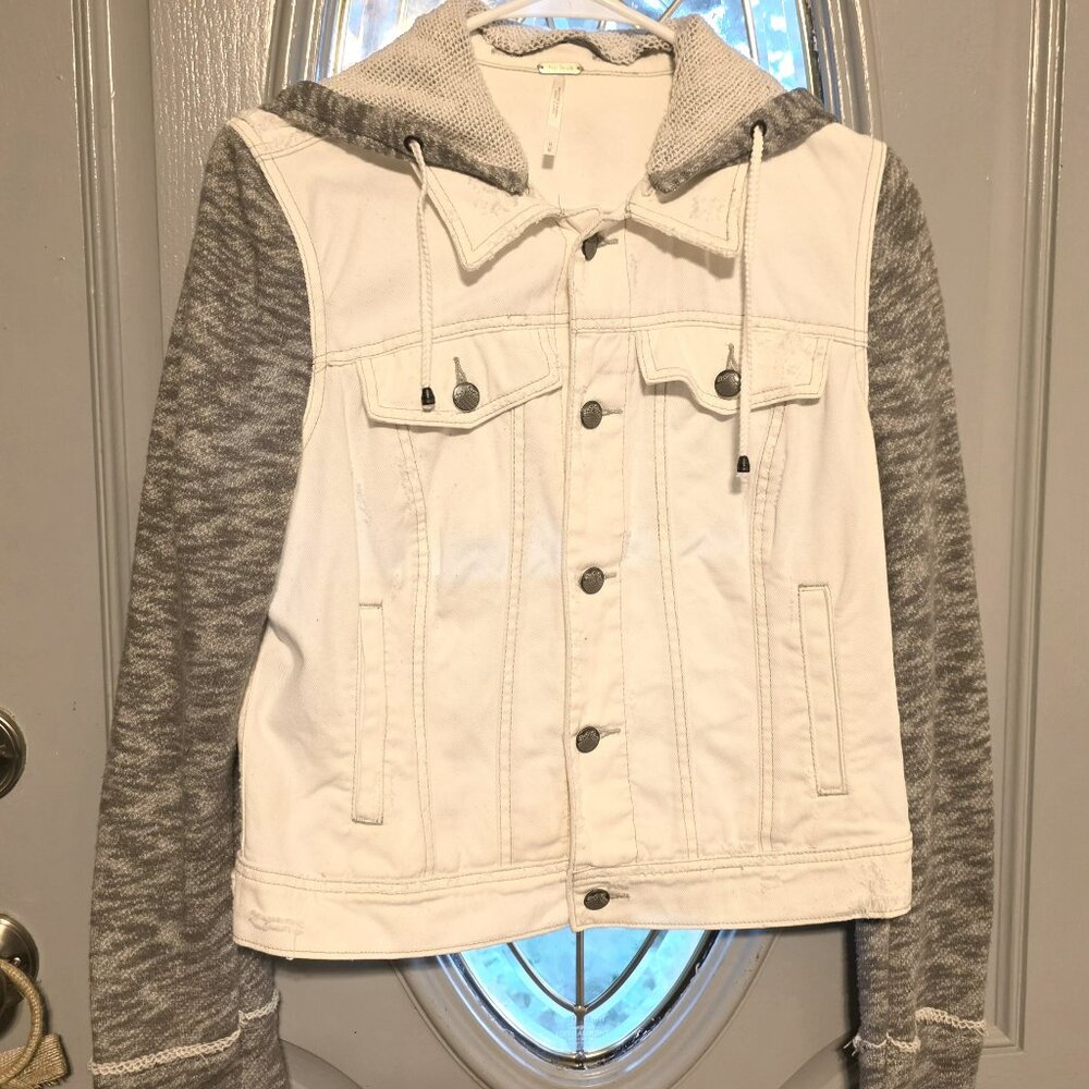 BNWOT Free People White Denim Jean w/ Gray Knit Hoodie Jacket Size M